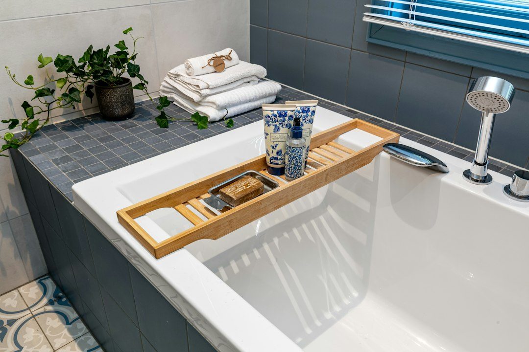 A Slatted Hardwood Bath Caddy